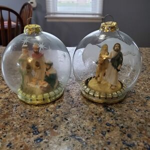 2 VTG House of Lloyd Christmas Around the World 3 Kings Nativity ornament 1994